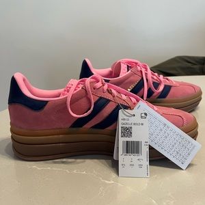 Adidas Gazelle Bold in pink glow